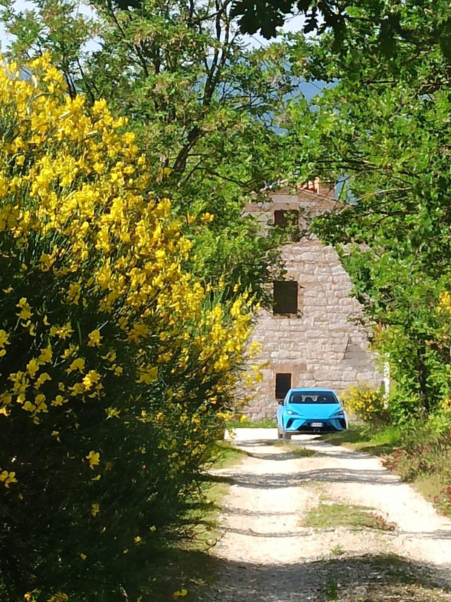 Antica Dimora Italiana Villa Fabriano Exteriör bild